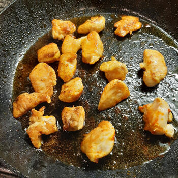 Gevulde wraps met kip, paprika en witte bonen 2