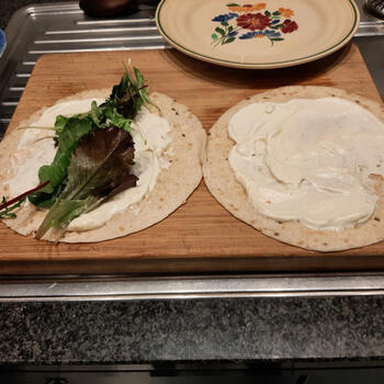 Gevulde wraps met kip, paprika en witte bonen 6