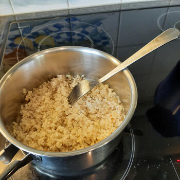 Kippenkoteletjes met groenten en bulgur 7