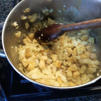 Kippensoep met rode linzen. Turkse soep Kirmizi mercimekli tavuk corbasi 4