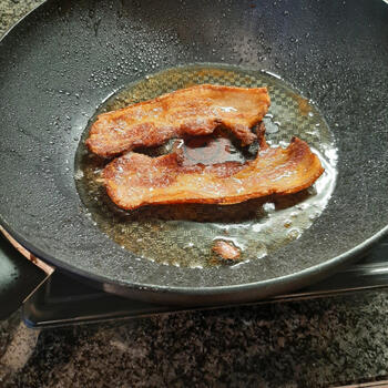Macaroni carbonara met courgettesliertjes en spek 4