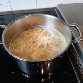 Noedels met gehakt en courgette 5