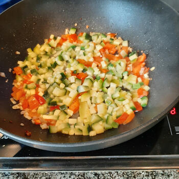 Noedels met gehakt en courgette 6