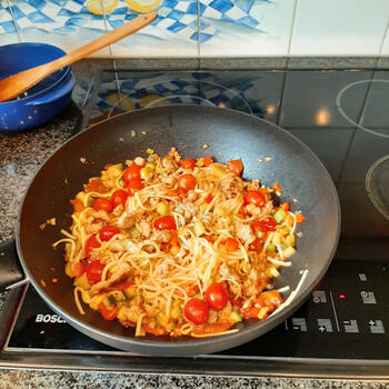 Noedels met gehakt en courgette 10