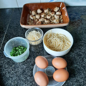 Ovenschotel alla carbonara met gehaktballetjes en pasta 4