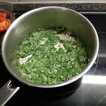 Pasta met spinazie, erwten en kaassaus 3