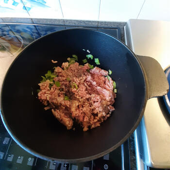 Ragu pasta met rundgehakt, groenten en mortadella 4
