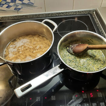 Skrei met prei, spirelli en kerstomaatjes 6