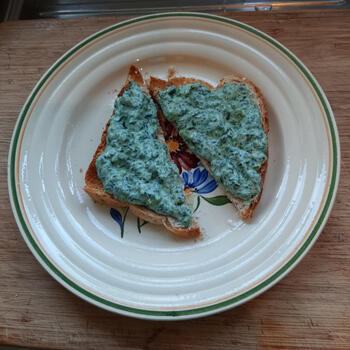 Toast met roerei en spinazie 7
