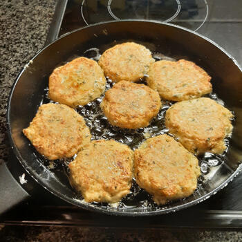 Vegetarische knolselderkoekjes met frietjes 4